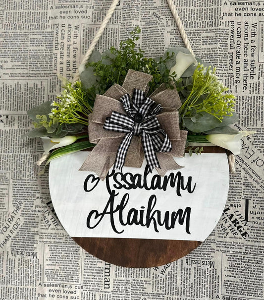 Wooden Assalamu Alaikum Wreath with Bow
