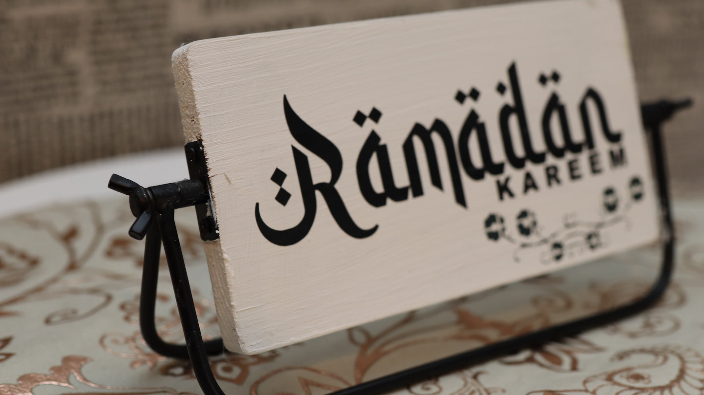 Reversible Eid Mubarak & Ramadan Kareem table top decor (small)