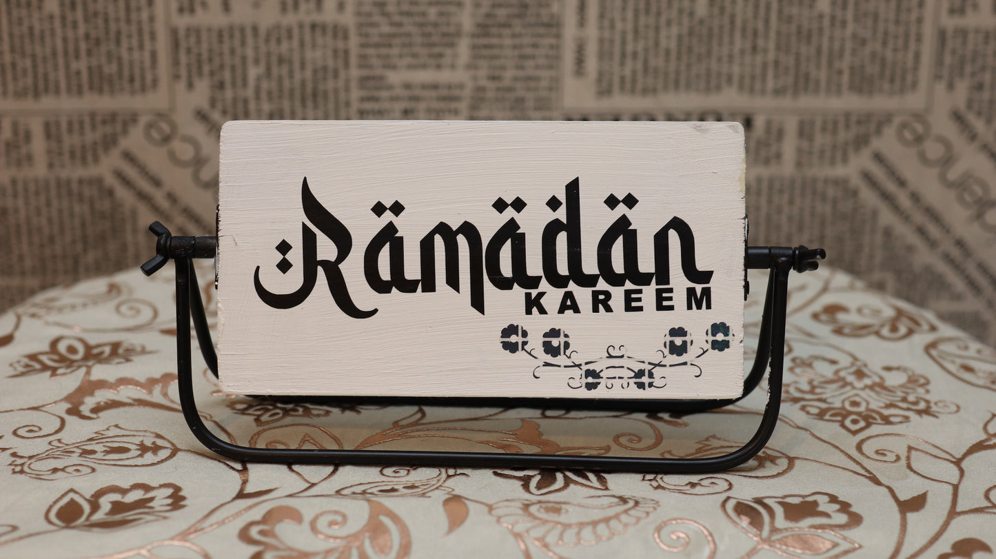 Reversible Eid Mubarak & Ramadan Kareem table top decor (small)